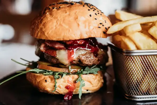 Burger w Restauracji Beef Master