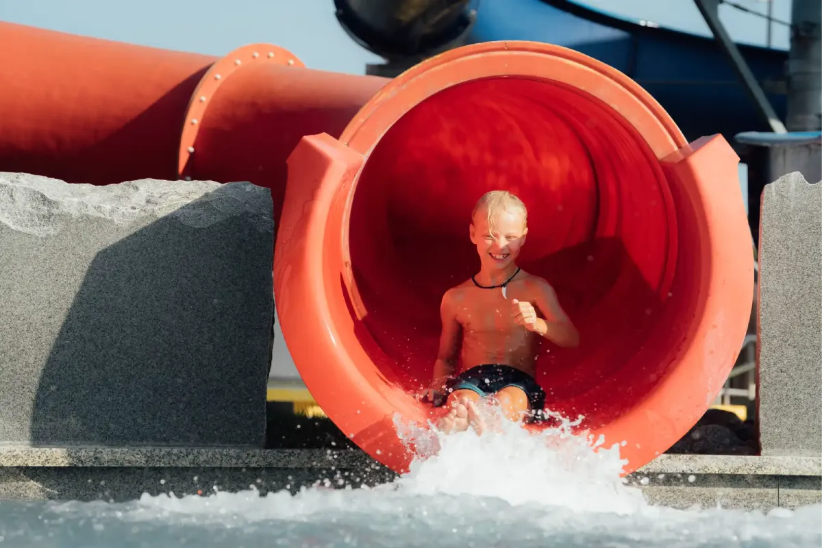 Zjeżdżalnia czerwona w Termach Gorący Potok